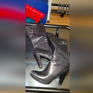 Beautiful leather boots by Guess